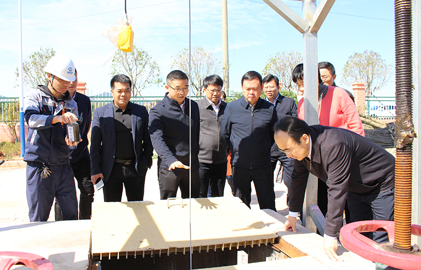 江西省生態(tài)環(huán)境廳黨組書記、廳長(zhǎng)徐延彬一行蒞臨挺進(jìn)環(huán)保和樂(lè)新村項(xiàng)目點(diǎn)視察調(diào)研