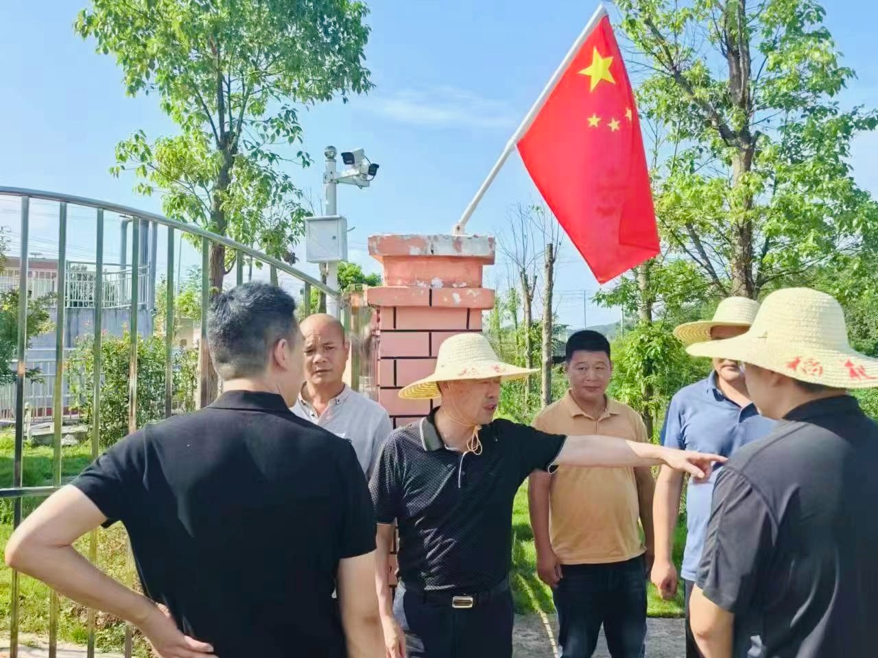 贛州市政府副市長、區(qū)委書記連天浪一行蒞臨我司污水處理廠指導(dǎo)